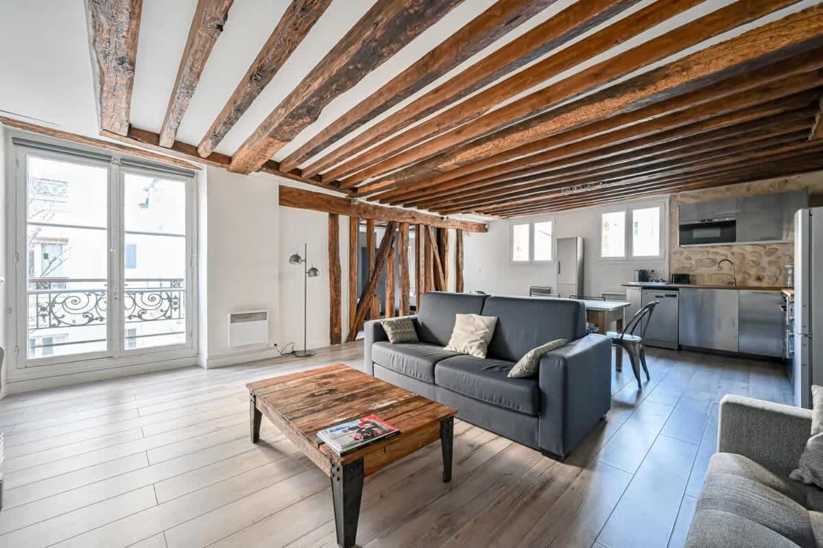 Apartment Grand 2 Pieces Typique Du Marais - Flat-guest *