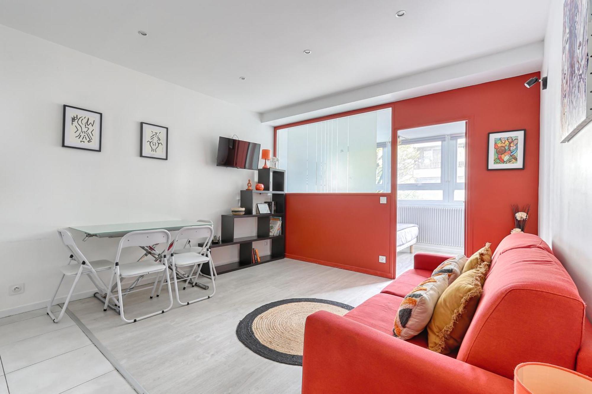 Saint Fargeau Gambetta Iii Lovely 4p-1br *