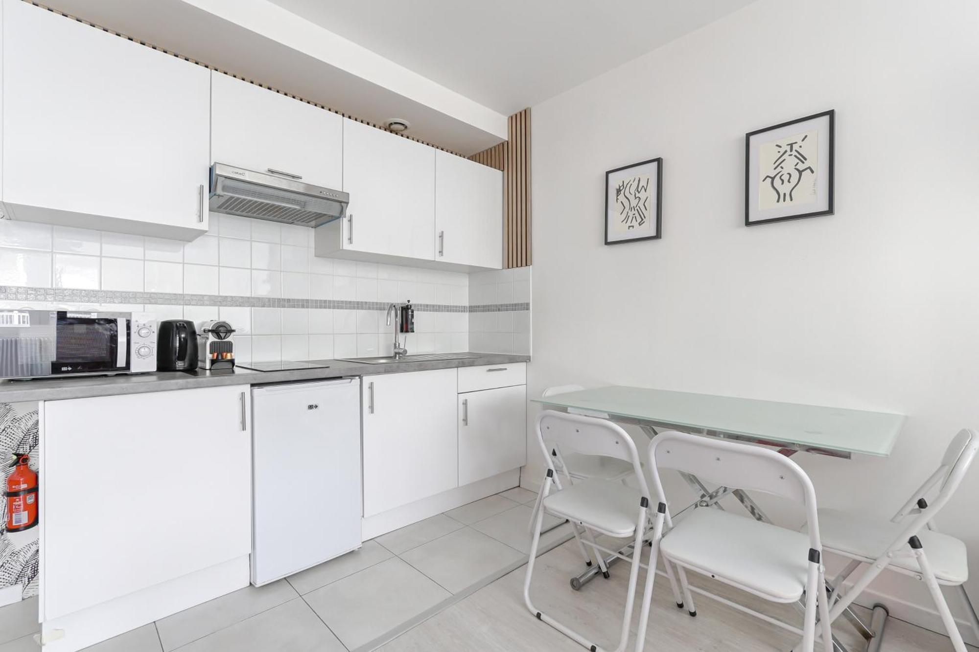 Saint Fargeau Gambetta Iii Lovely 4p-1br Apartment Paris