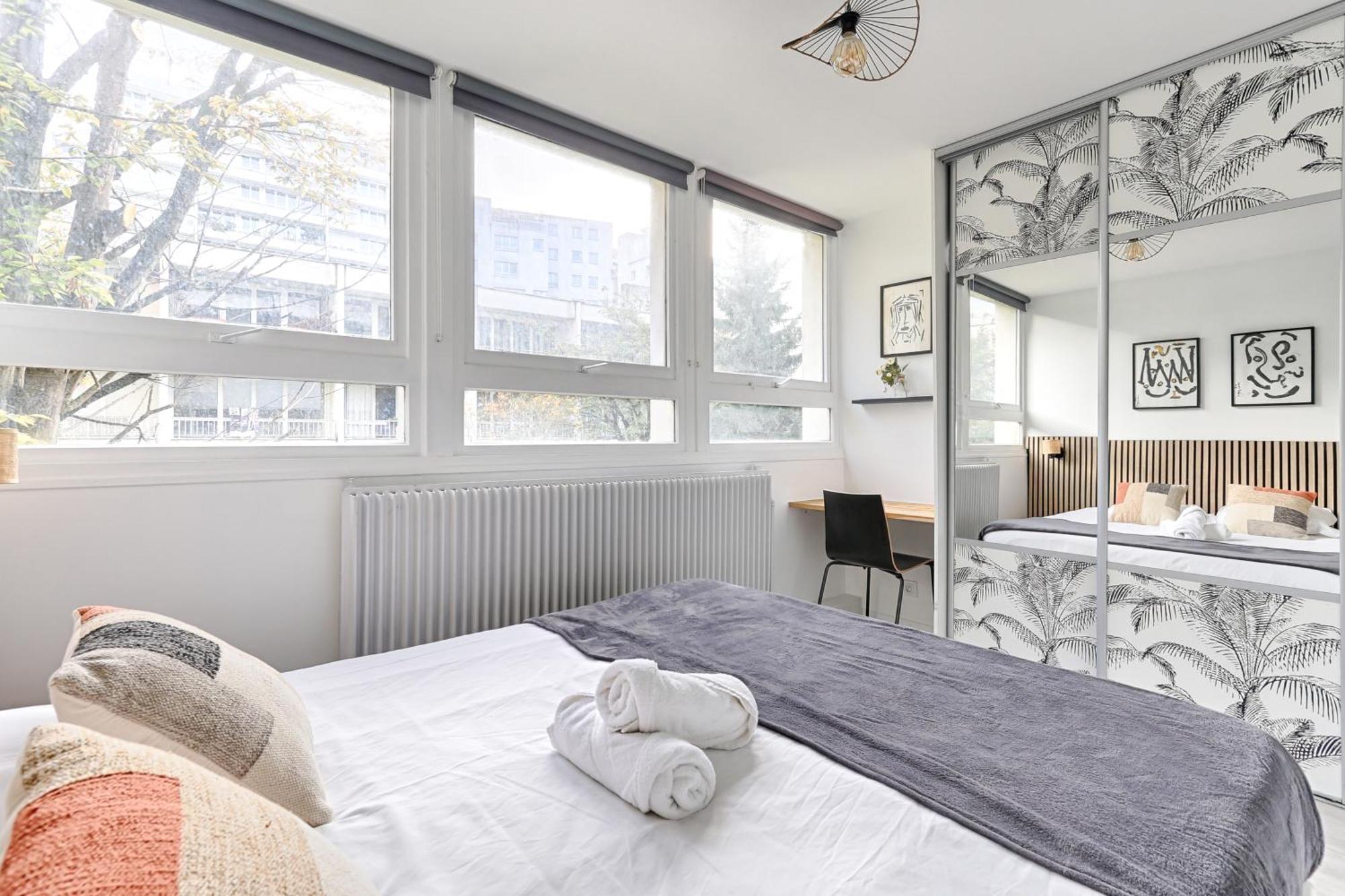 Apartment Saint Fargeau Gambetta Iii Lovely 4p-1br