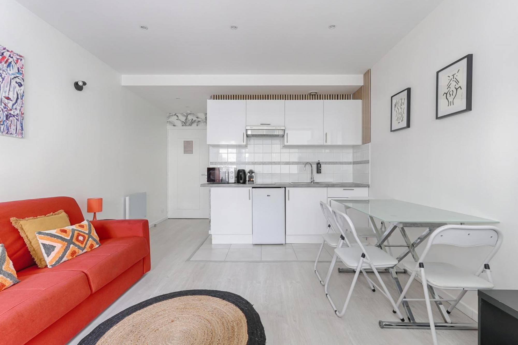 Saint Fargeau Gambetta Iii Lovely 4p-1br Paris