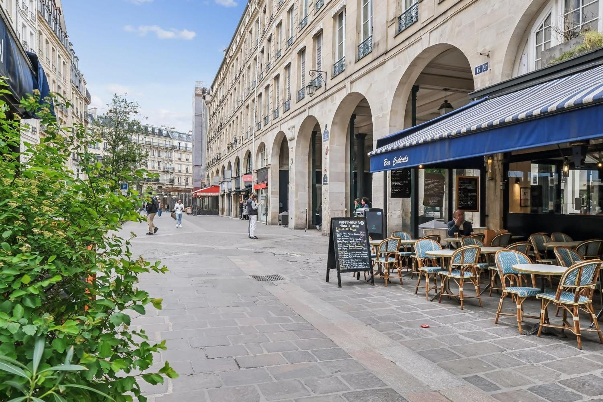 Le Louvre & Notre-dame - Cityapartmentstay Apartment *
