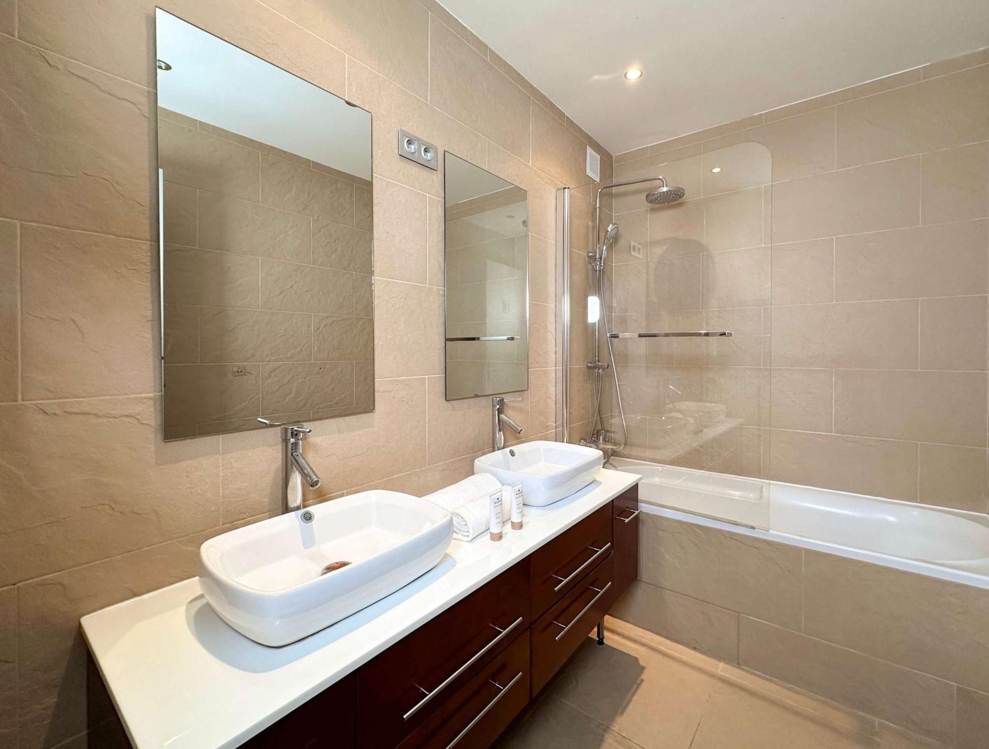 Welcoming Near Eiffel Tower Appartement
