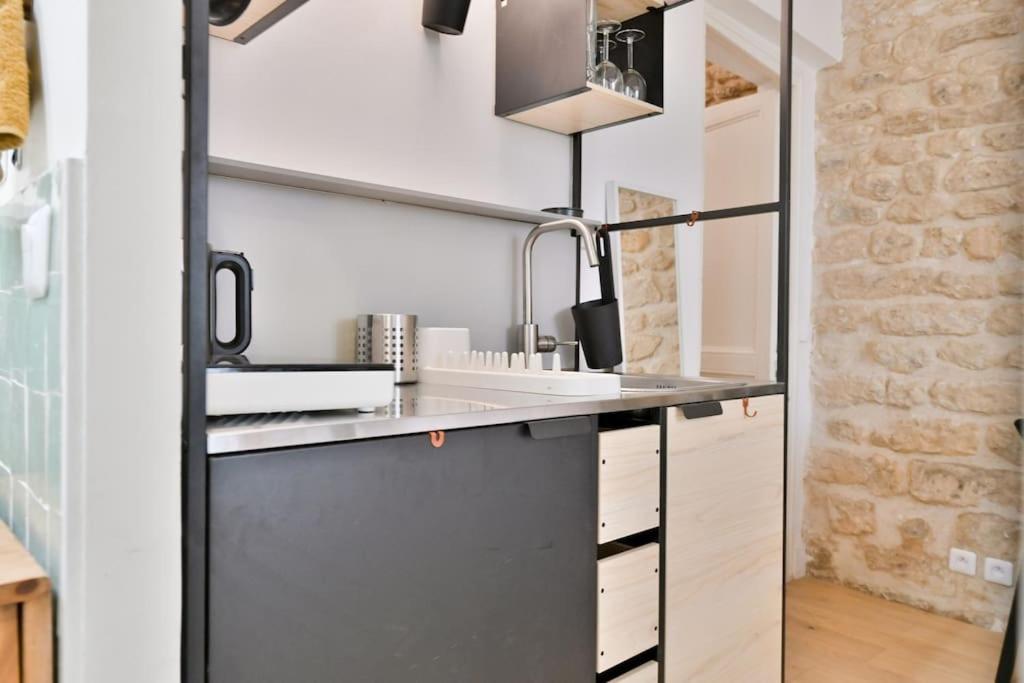Studio Cache, Canal Saint-martin Apartment Paris