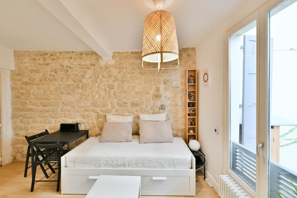 Apartment Studio Cache, Canal Saint-martin *