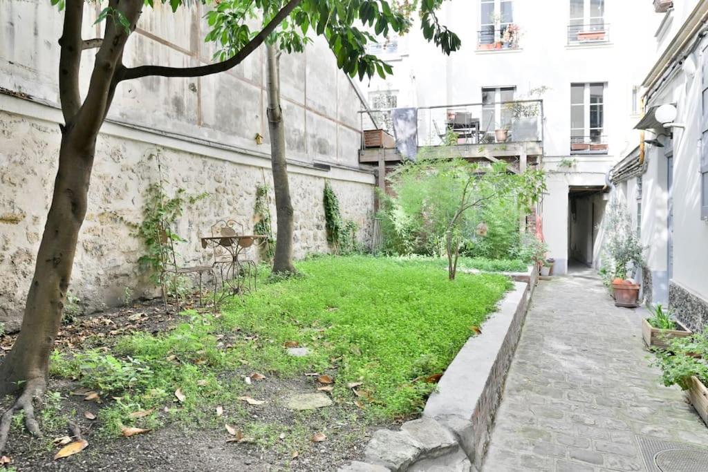 Apartment Studio Cache, Canal Saint-martin *