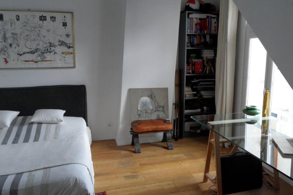 Small Triplex * Paris