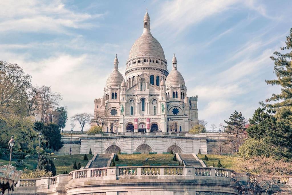 Montmartre With Private Courtyard Paris