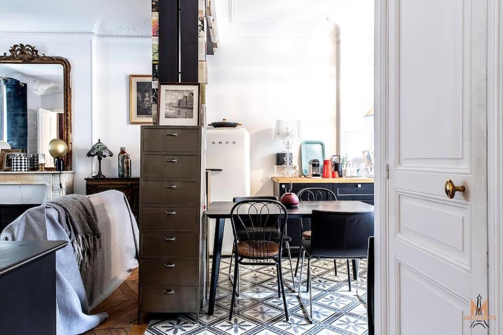 Montmartre With Private Courtyard *