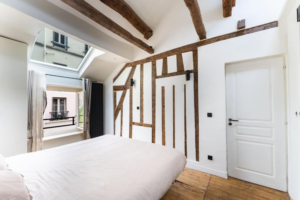 Place Des Vosges, Marais Bastille Apartment *