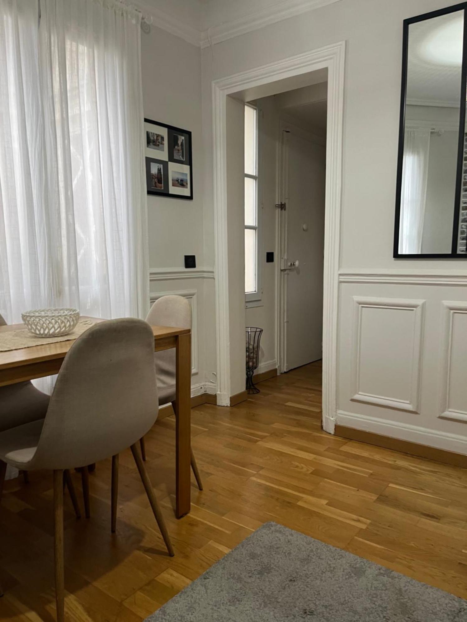 A Appartement Paris
