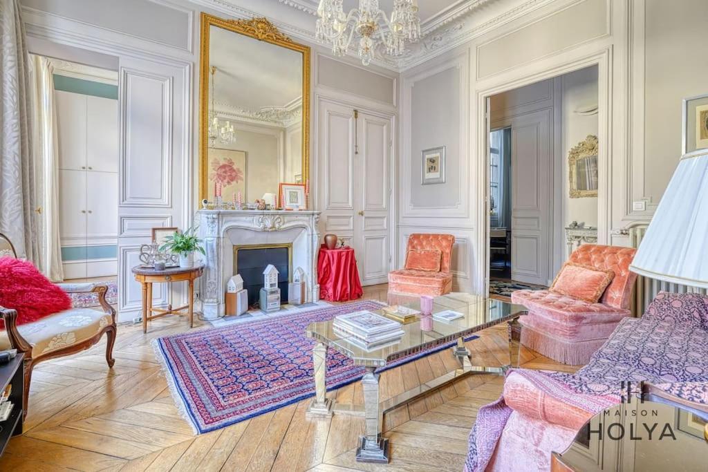 Le Collectionneur - Aux Invalides - 256c Apartment *