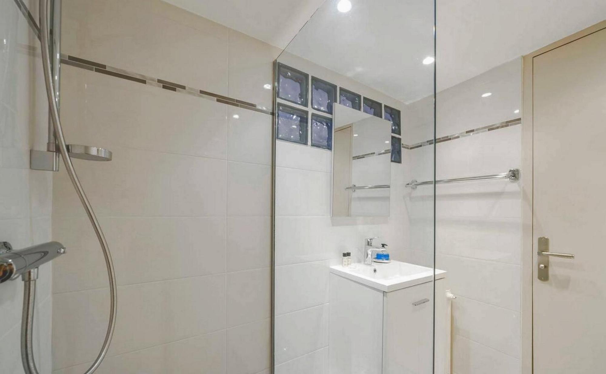 Apartment Rocher Paris