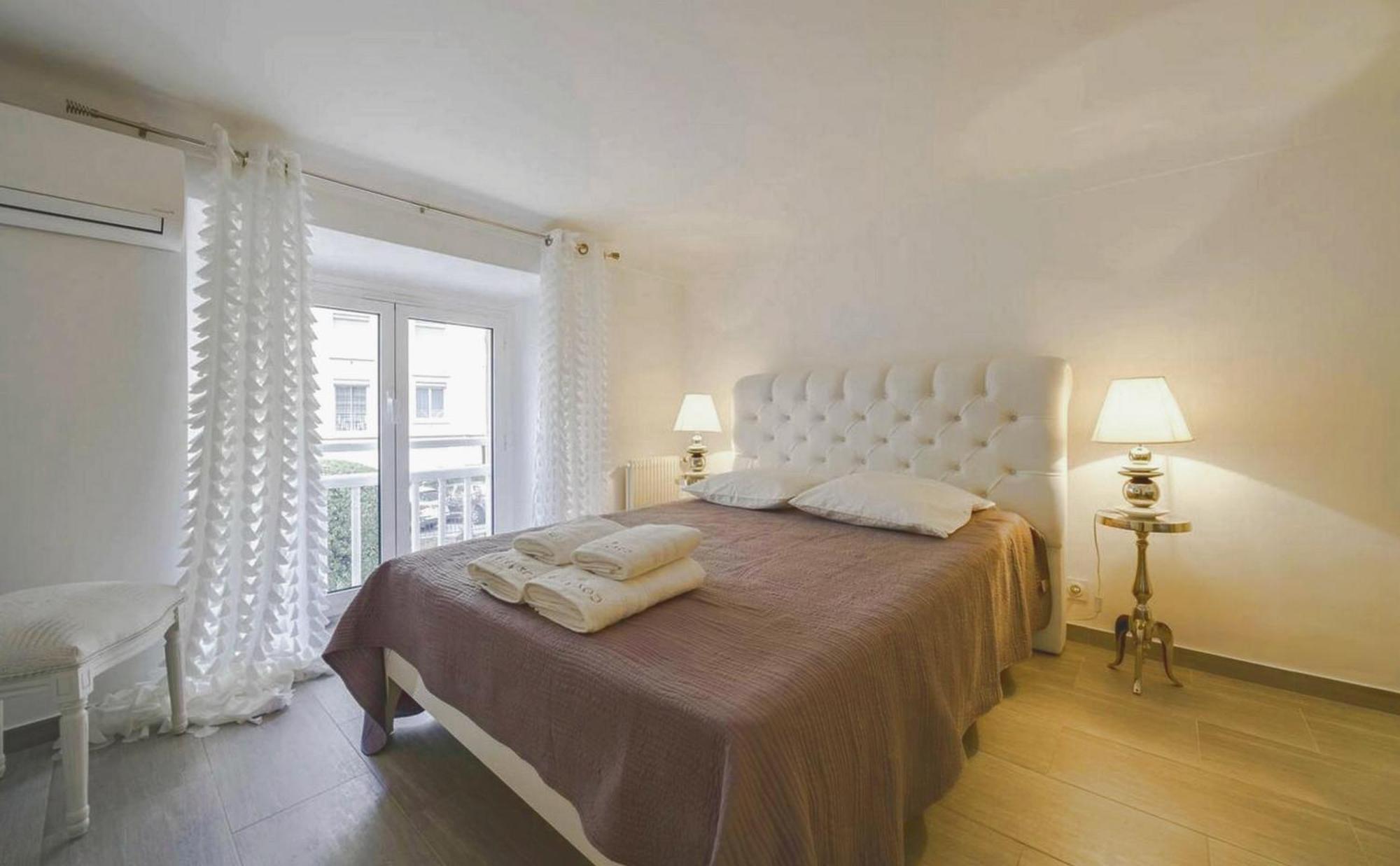Apartment Rocher Paris