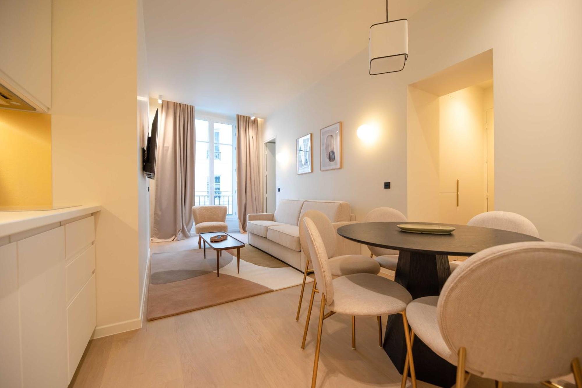 Elegant With Ac - 2br-6p -palais Garnier Apartment