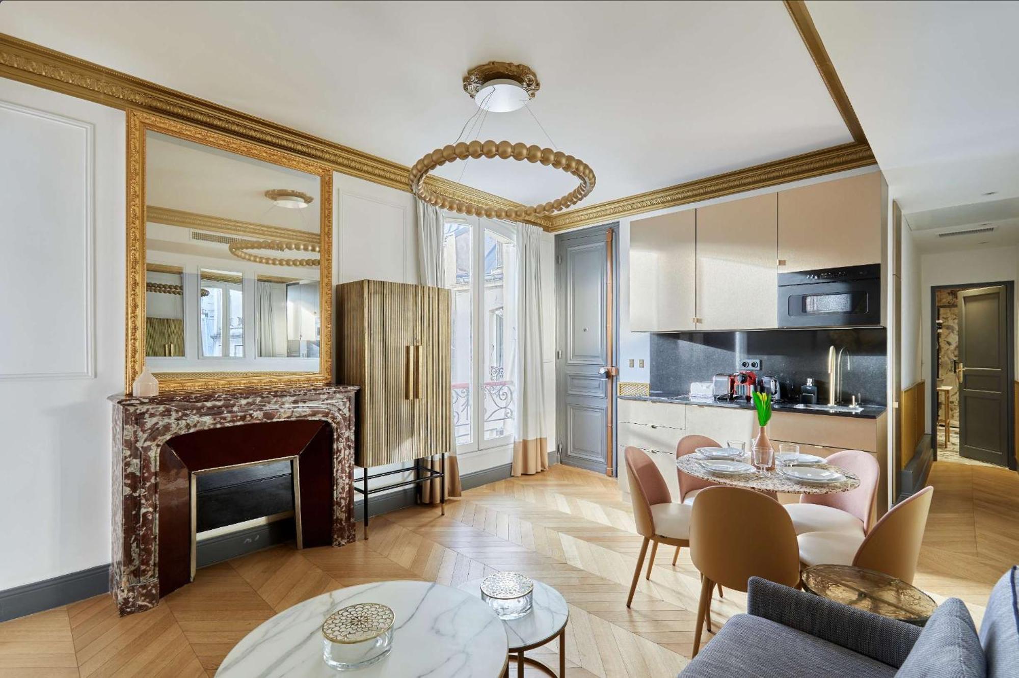 Champs Elysees - Avenue Montaigne By Prestige