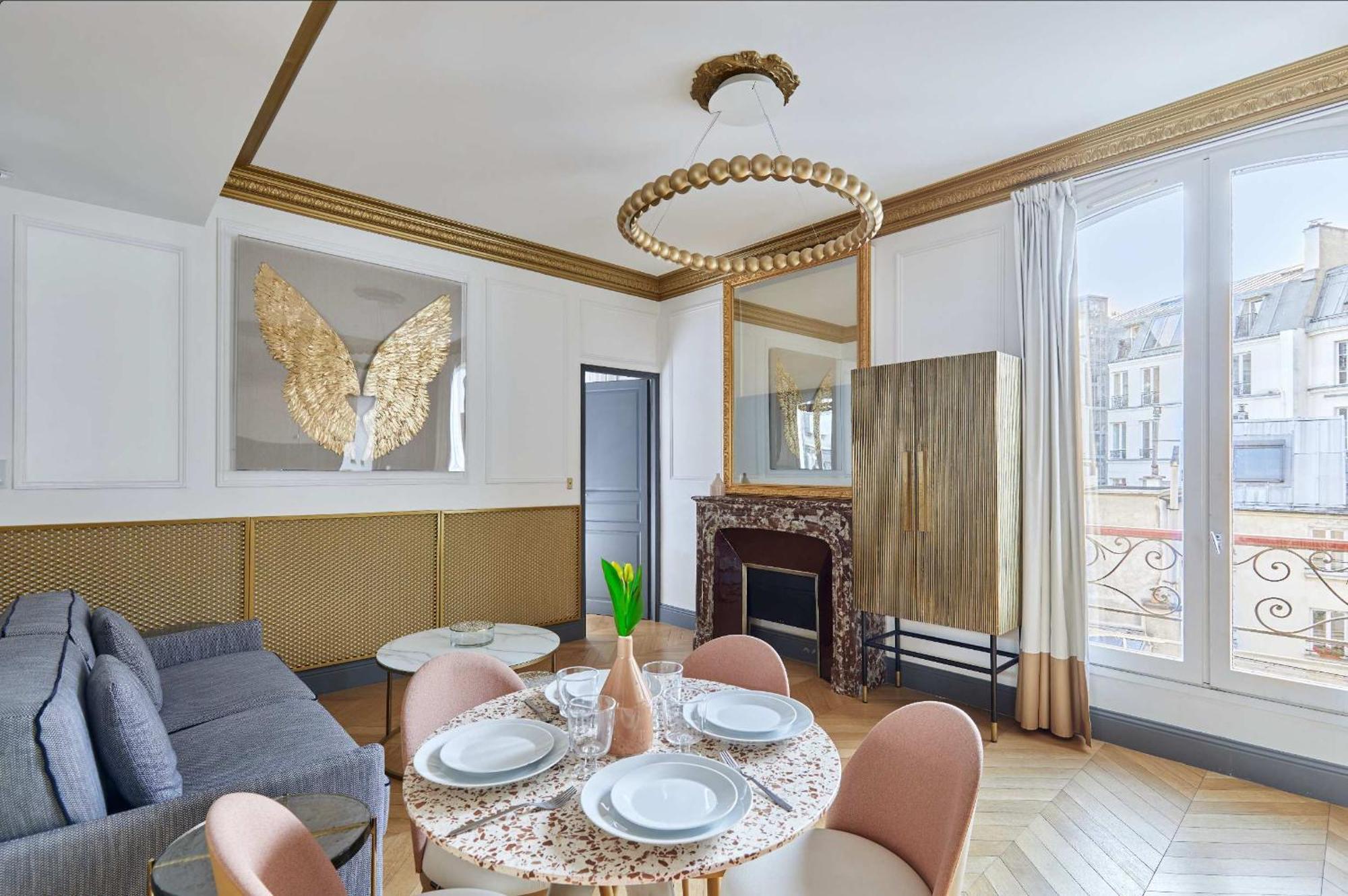 Champs Elysees - Avenue Montaigne By Prestige Paris