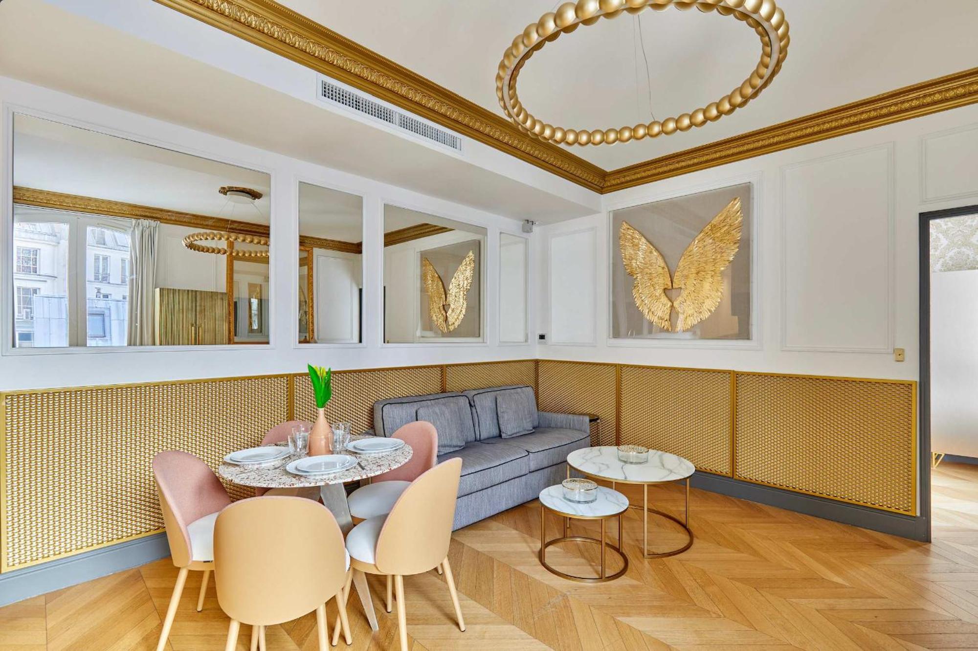 Champs Elysees - Avenue Montaigne By Prestige Paris