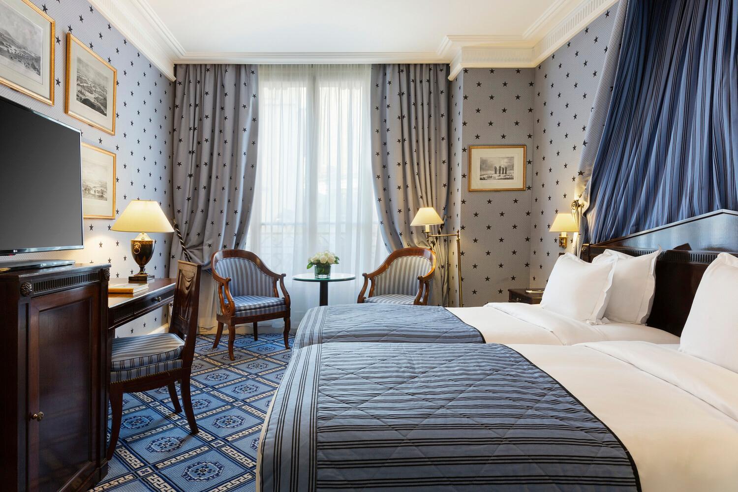 Le Dokhan's Arc De Triomphe, A Tribute Portfolio 5*