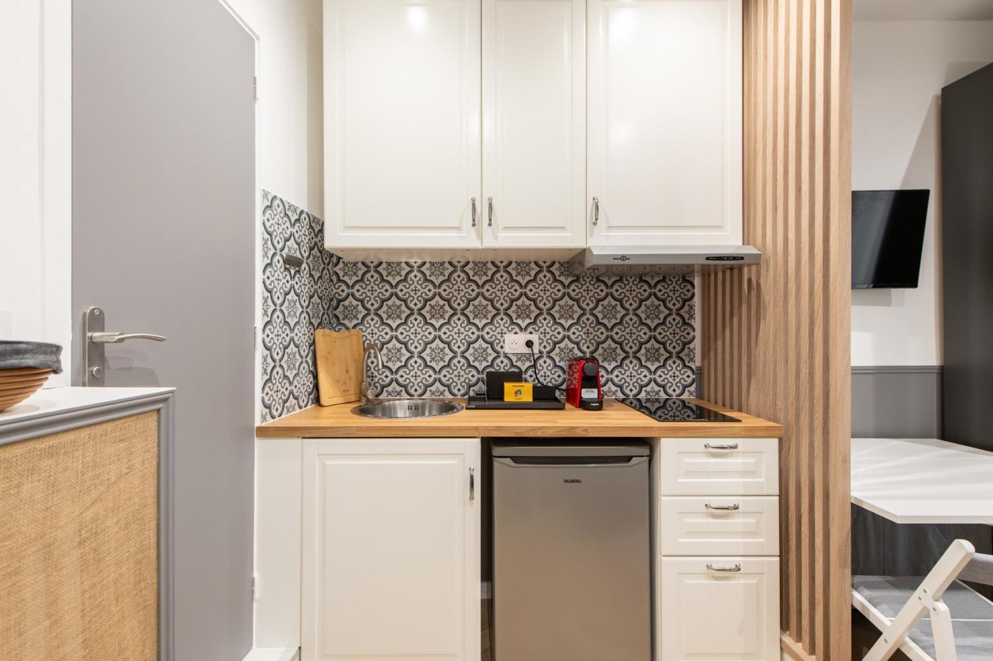 Raymond - Cosy Proche Montparnasse Apartment