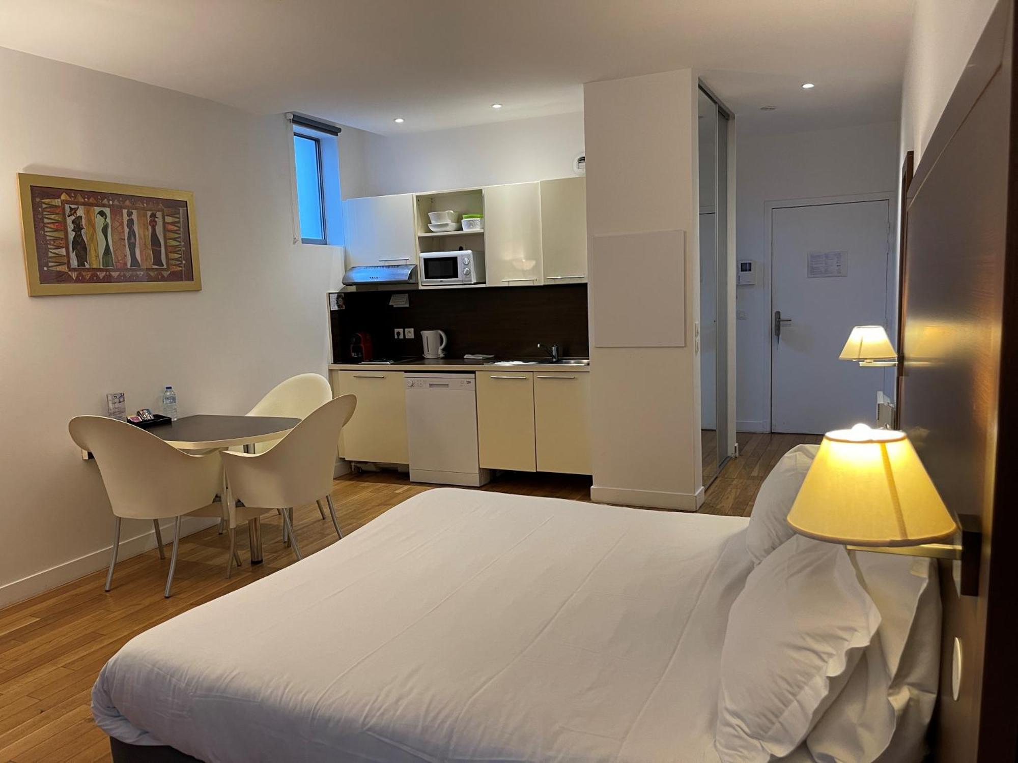 Residhotel Imperial Rennequin Aparthotel 3*