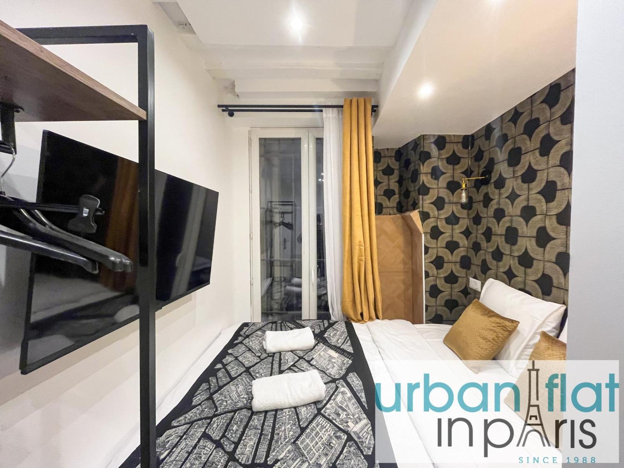 15 Atelier Montorgueil Super Héros Apartment Paris