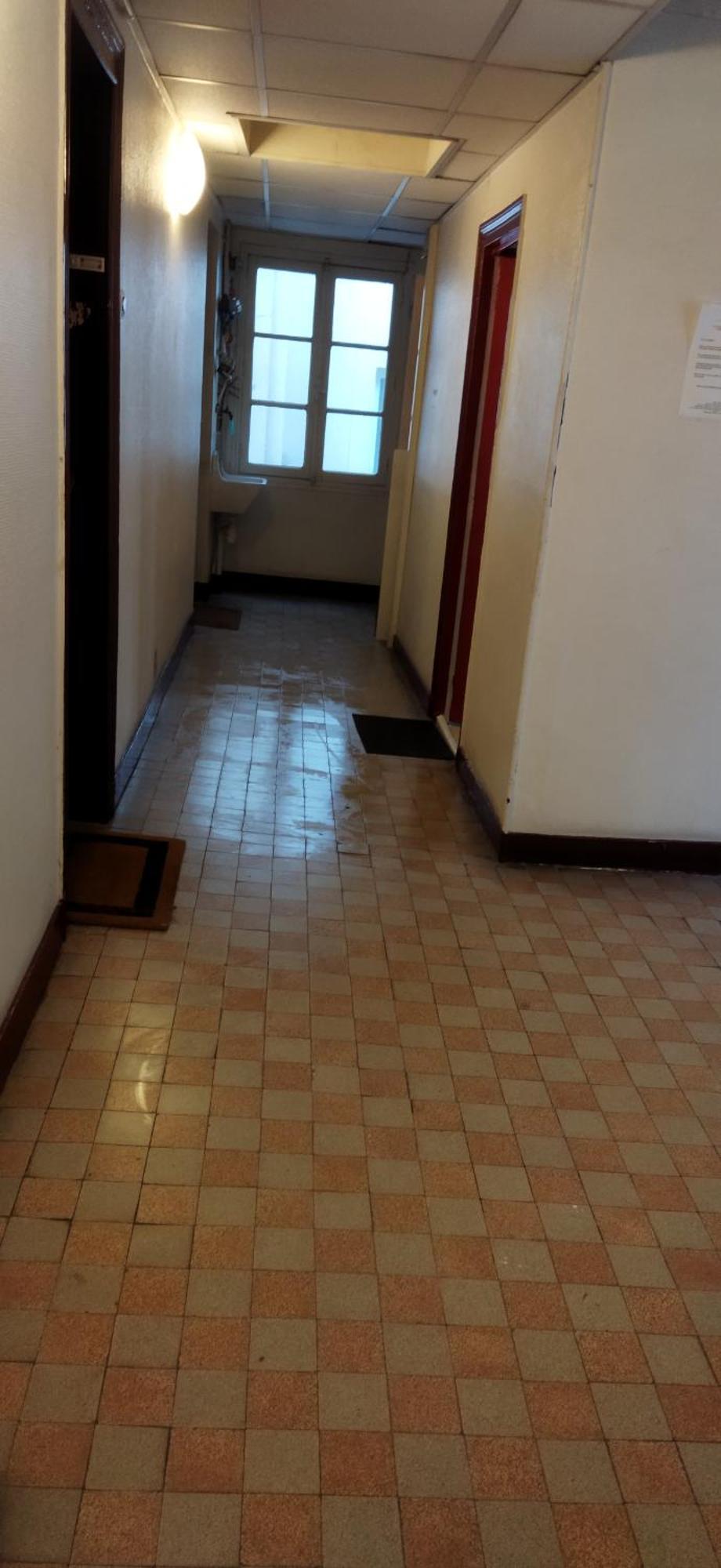 Petit Renove Proche Place Republique 75011