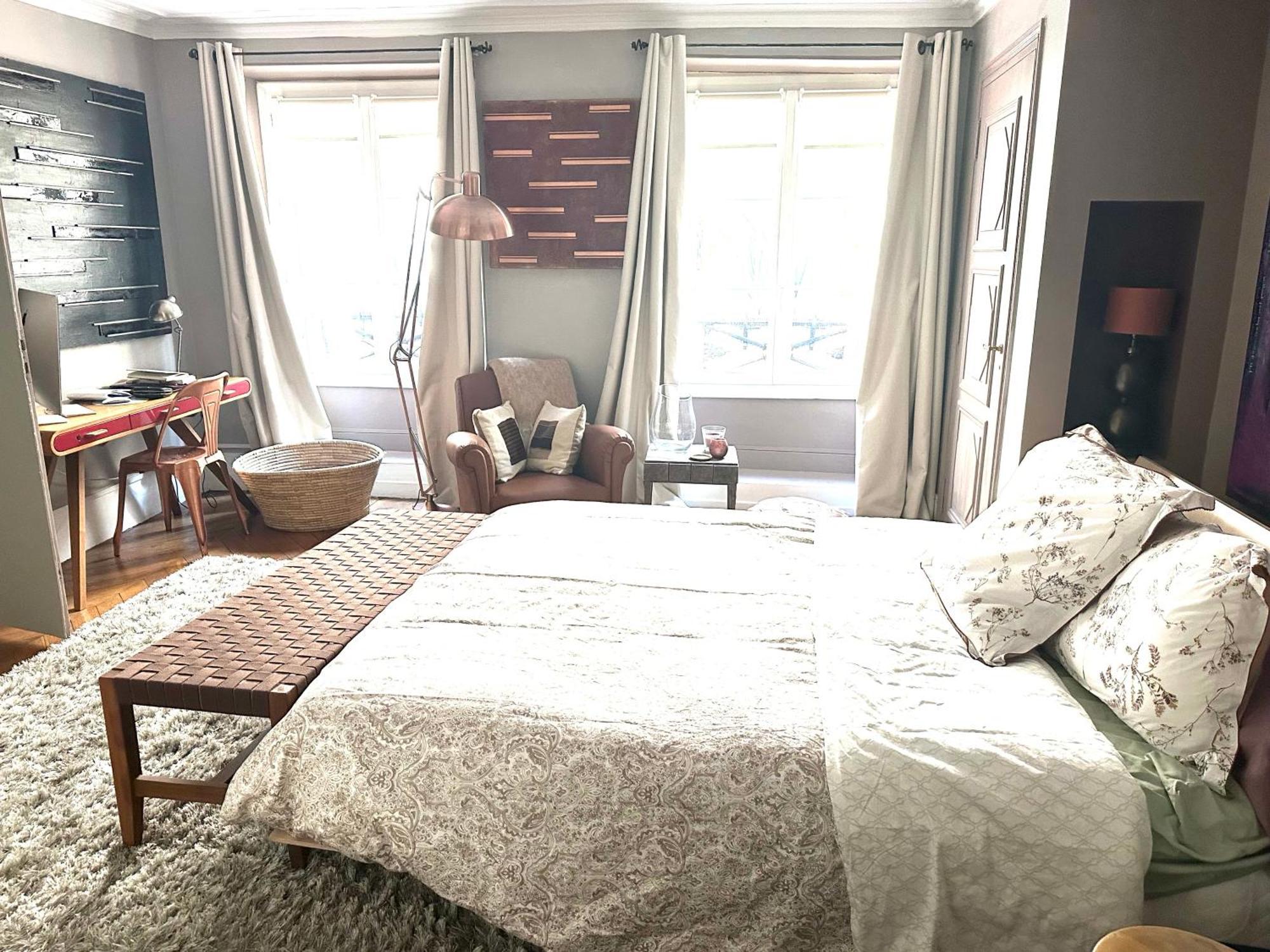 Miro Mirage Apartment