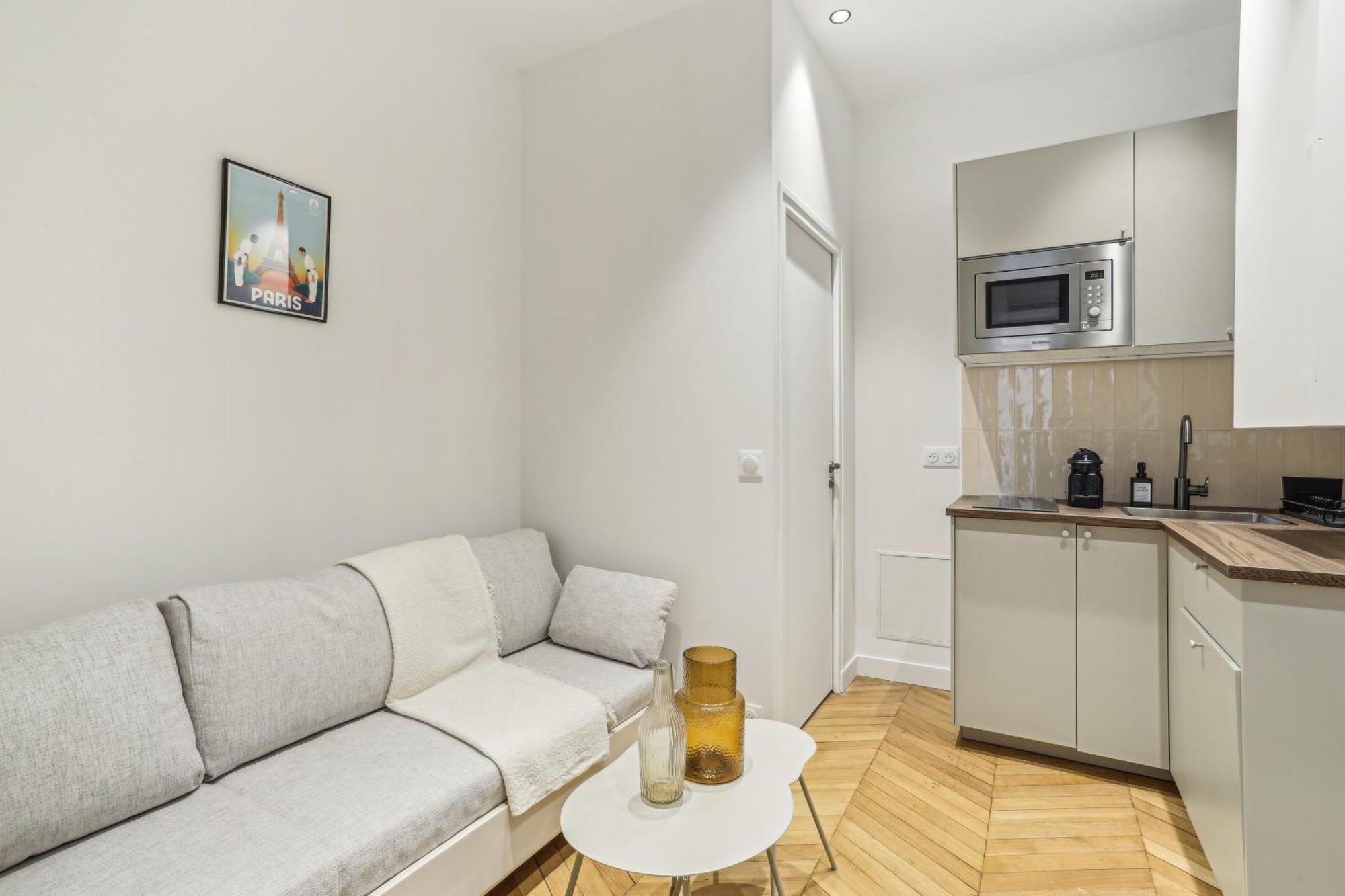 Lavie Maison Hot Tub And Ac Near Arc De Triomphe Apartment Paris