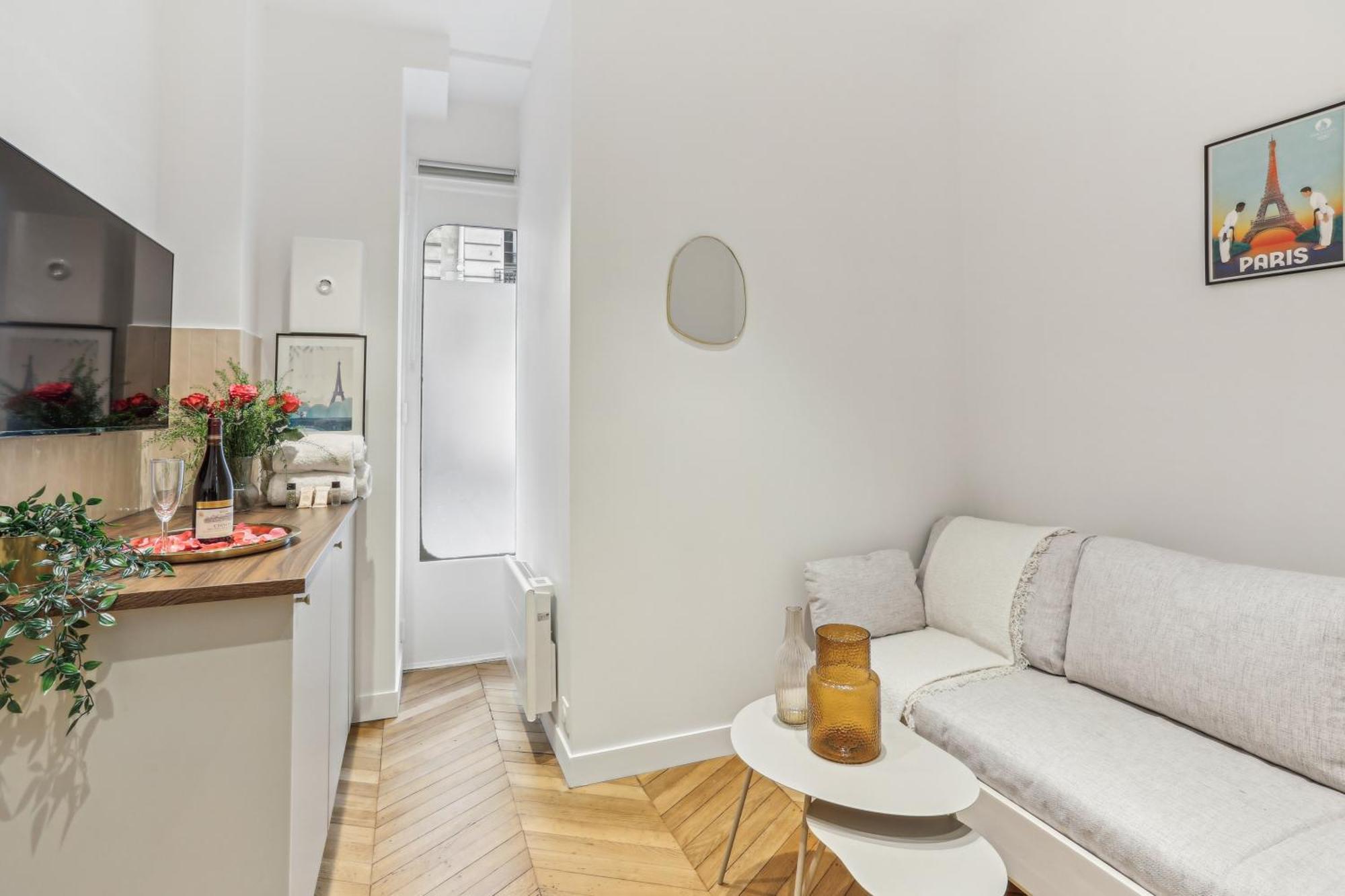 Lavie Maison Hot Tub And Ac Near Arc De Triomphe Apartment Paris