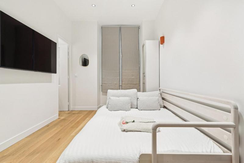 Lavie Maison Ac And Hot Tub Close Arc De Triomphe Apartment *