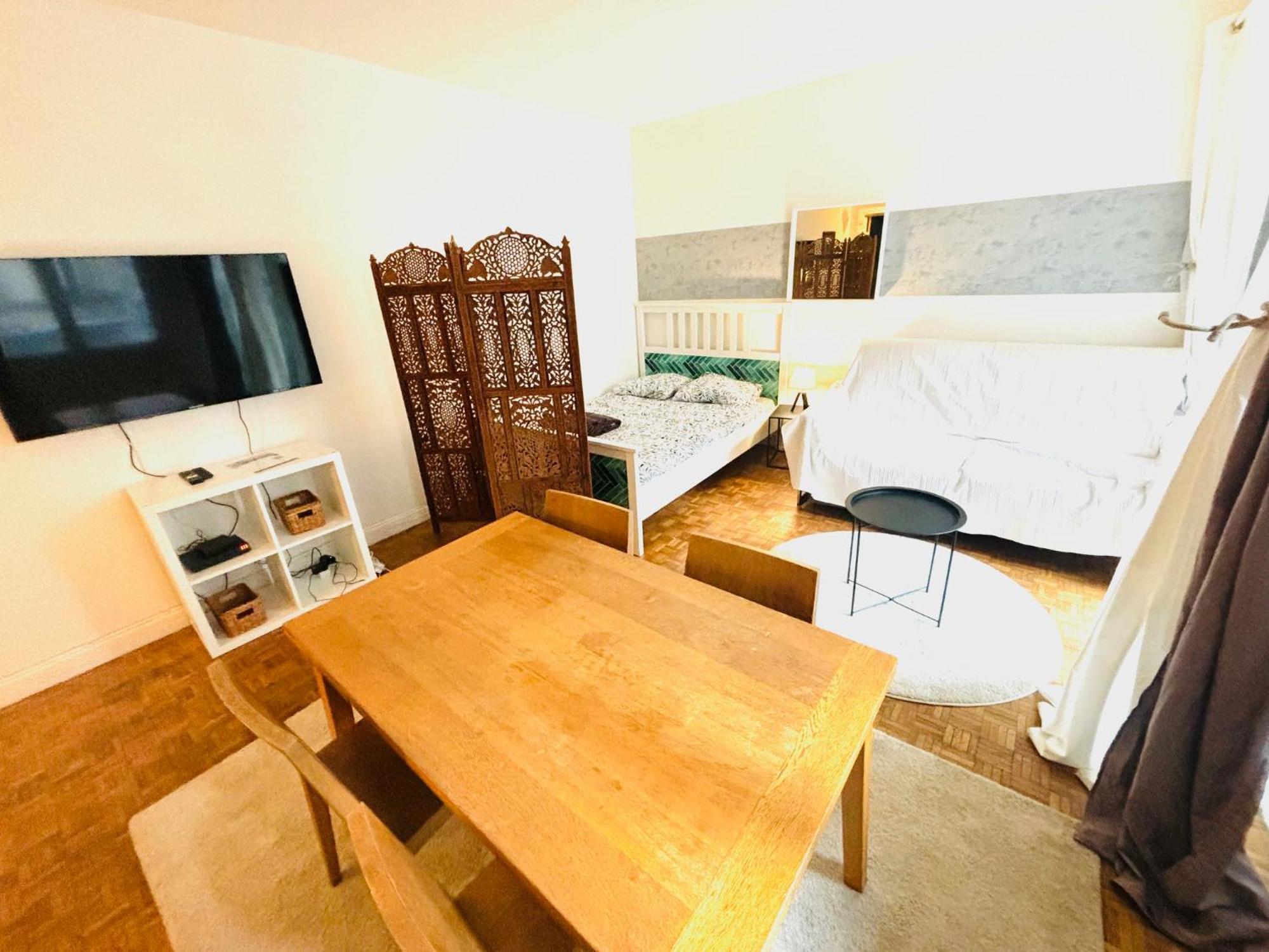 Apartment Champs Elysees *
