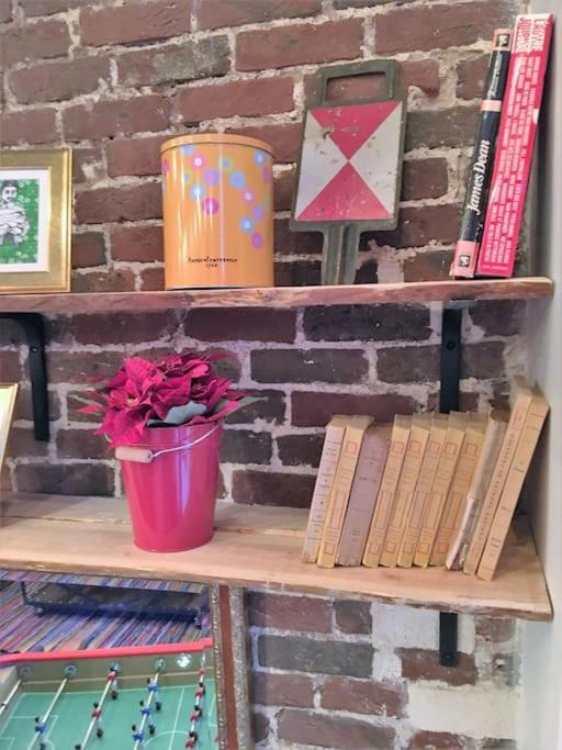 Apartment Montmartre Rue Des Martyrs Loft With Ac, 4-7 Peo *