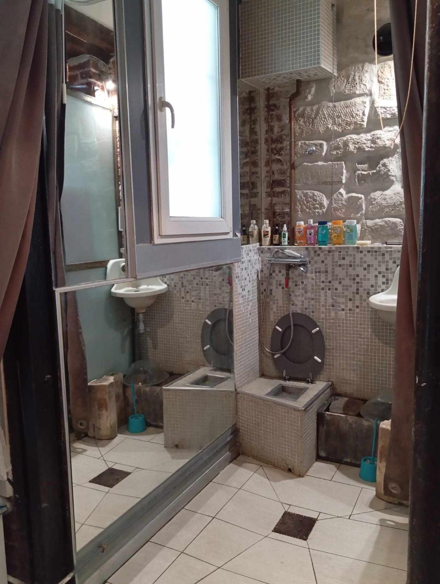 Sur Cour A Deux Pas Du Canal Saint-martin Apartment