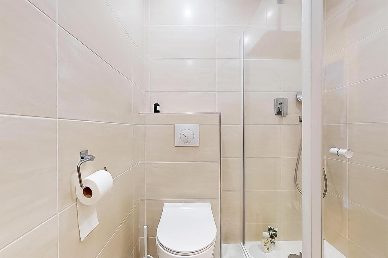 Apartment F2 Trocadero Paris