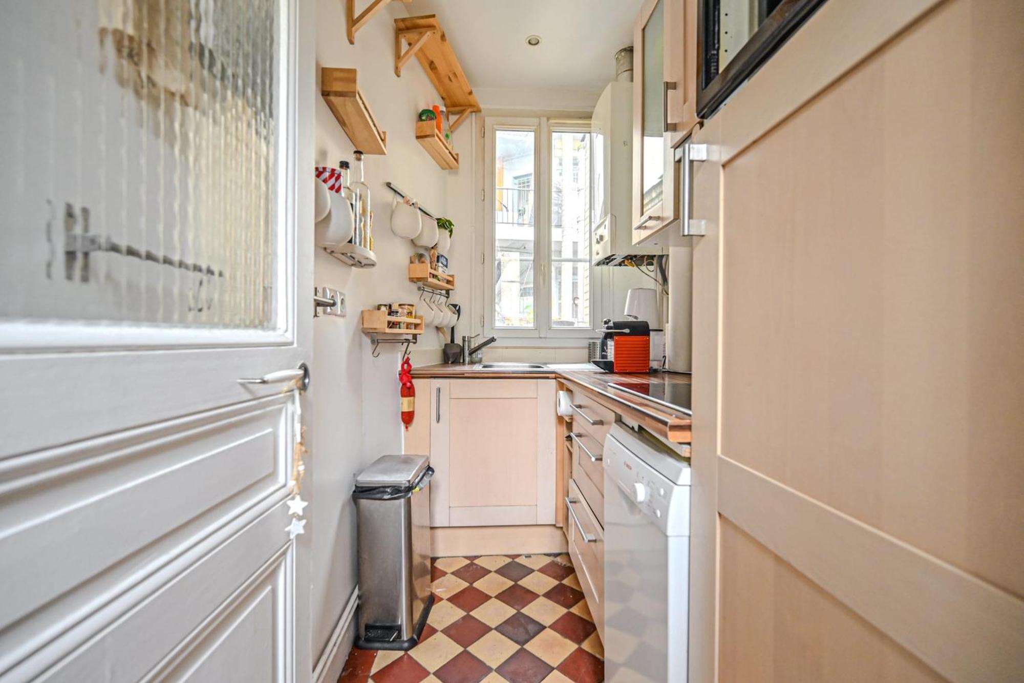 T3 With Wifi Near Montmartre *