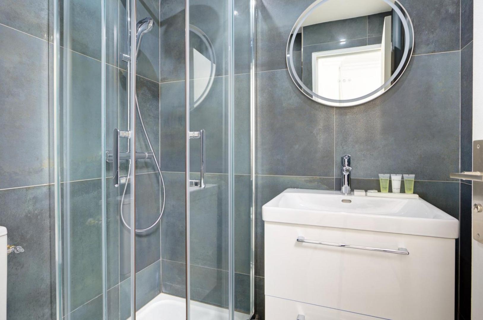 Bluestay 807 - Superb Apartment