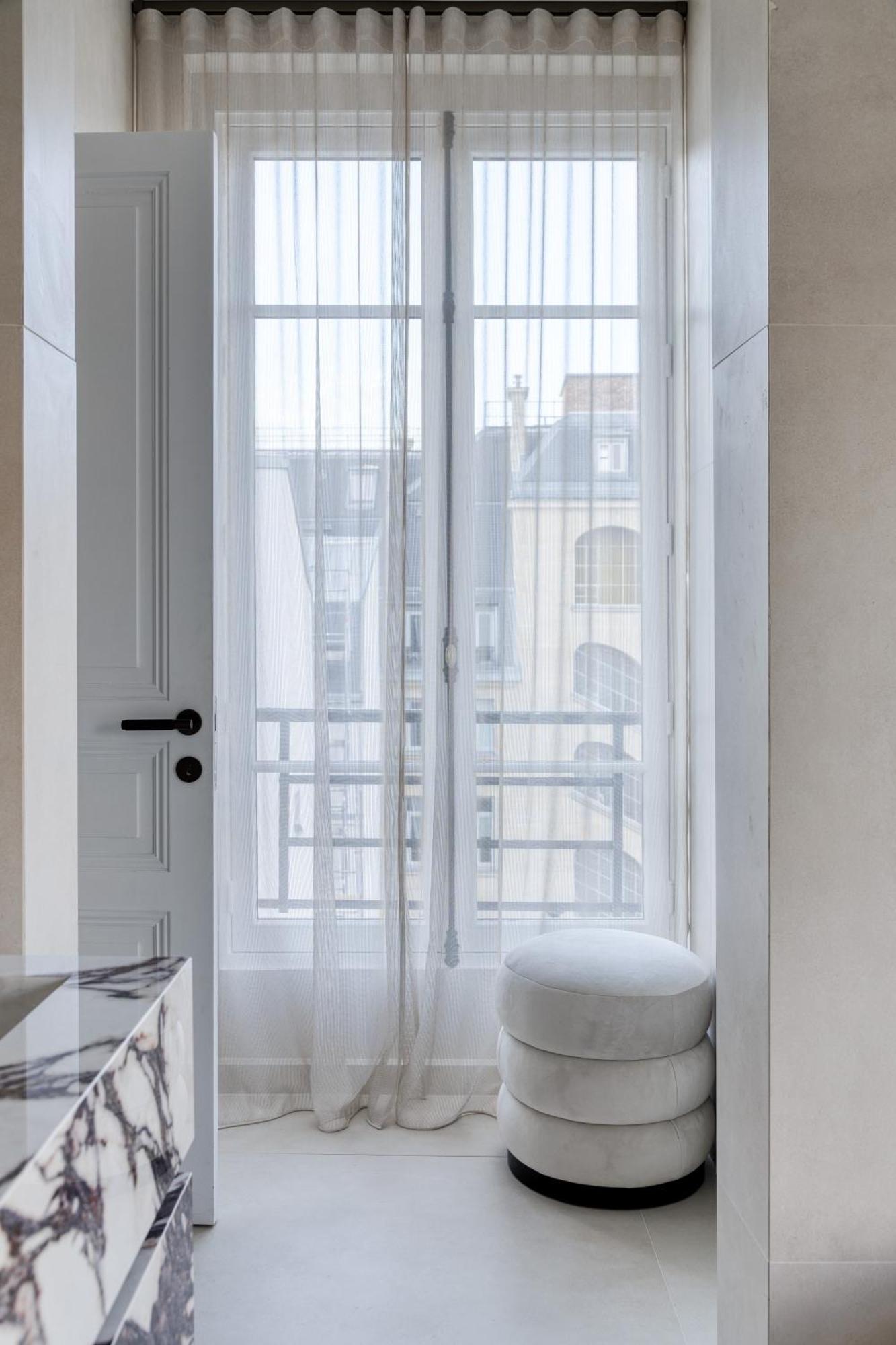 Apartment Oniri - Serviced Apartments In Louvre - Rue De Rivoli Paris