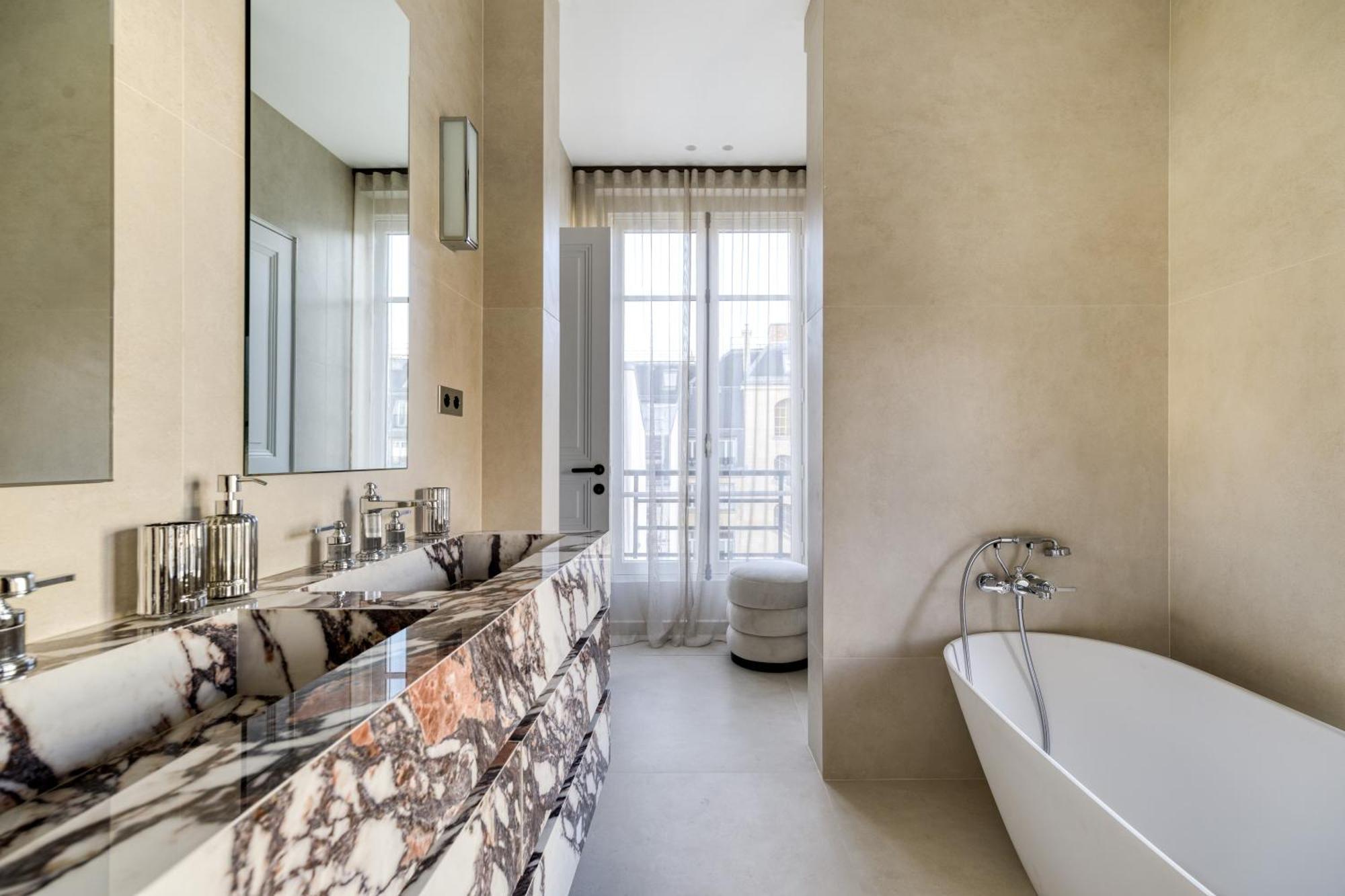 Oniri - Serviced Apartments In Louvre - Rue De Rivoli Apartment *