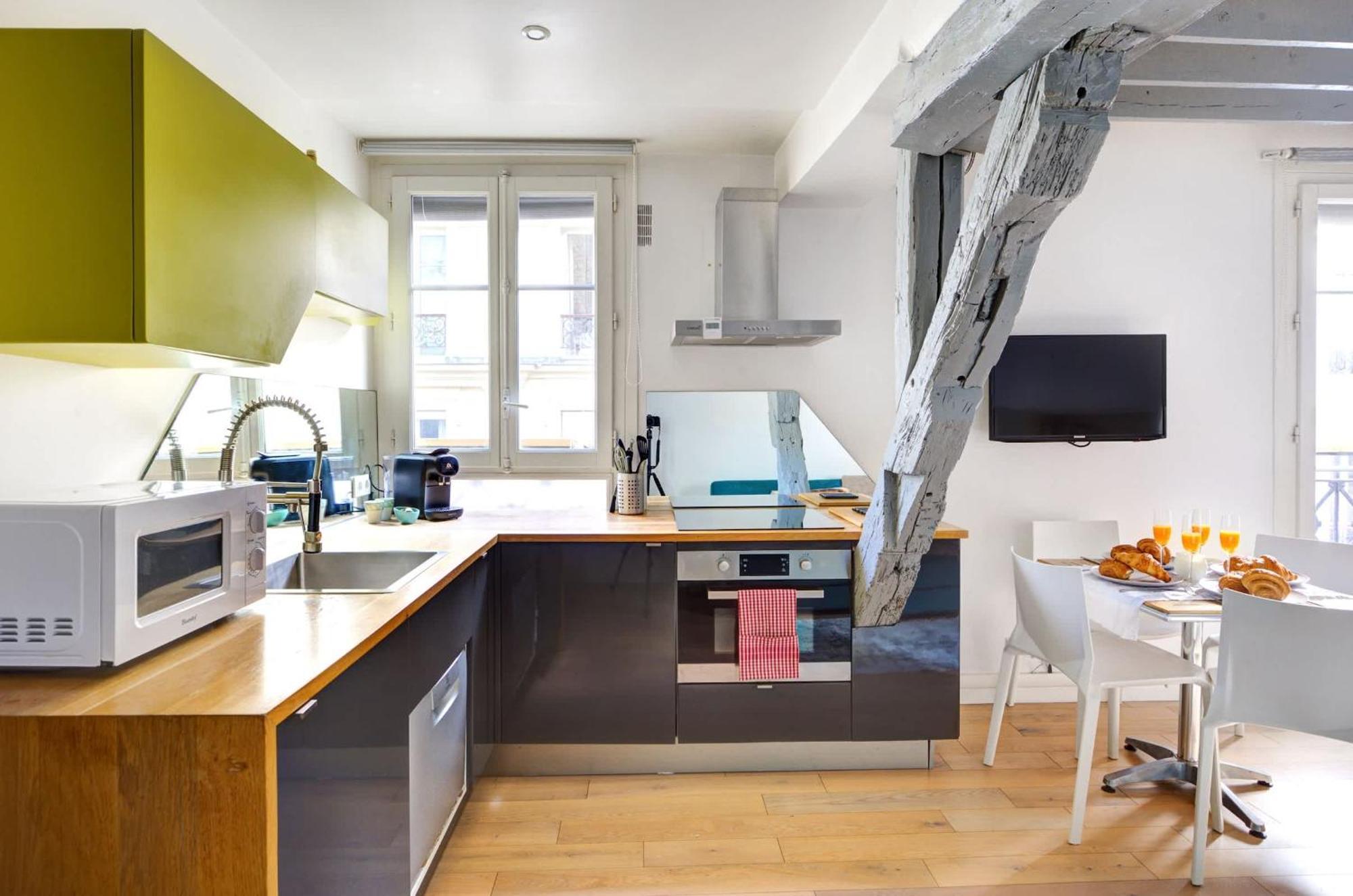 Apartment Le Marais & Pompidou - Cityapartmentstay Paris
