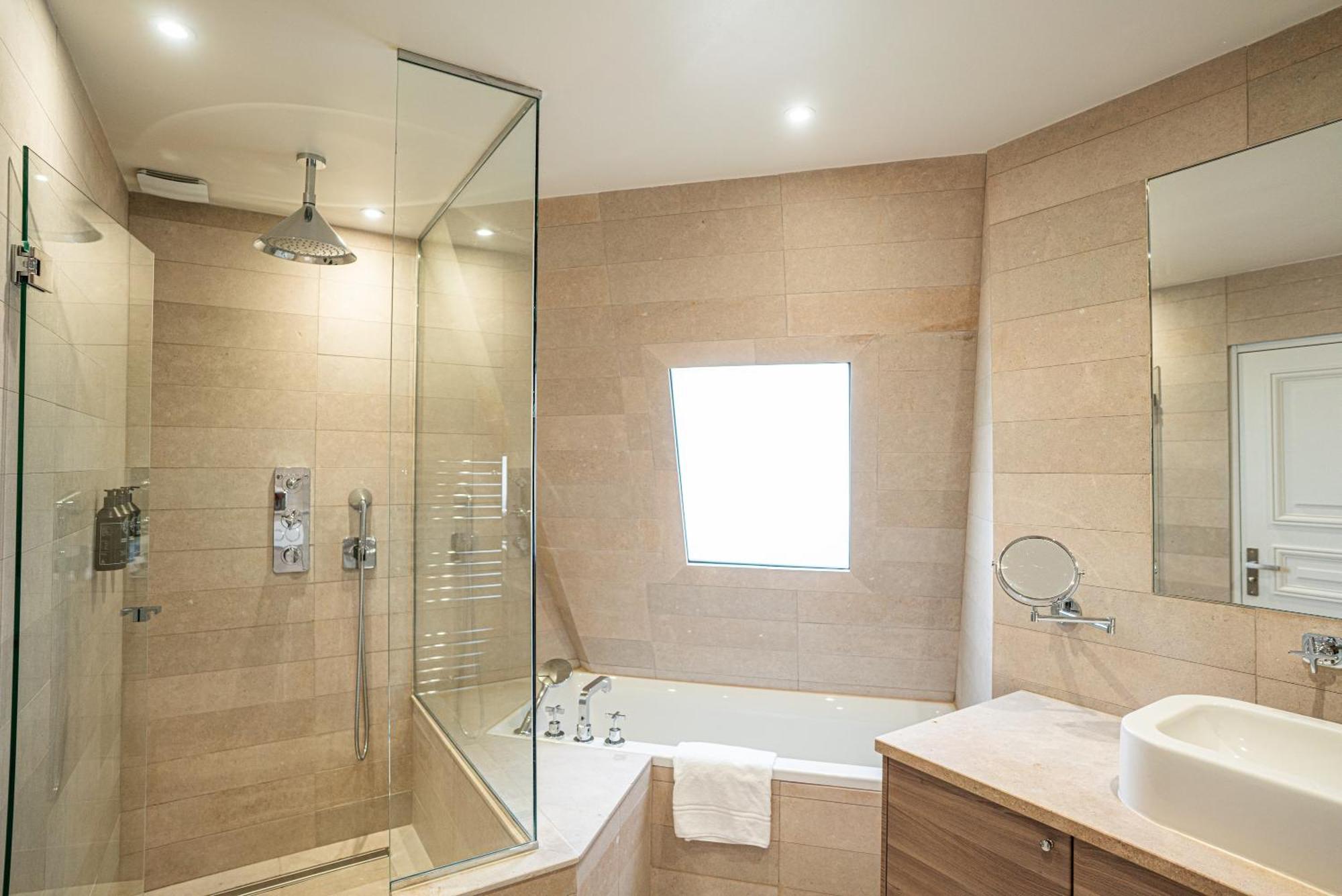 Perreyve 3* Paris