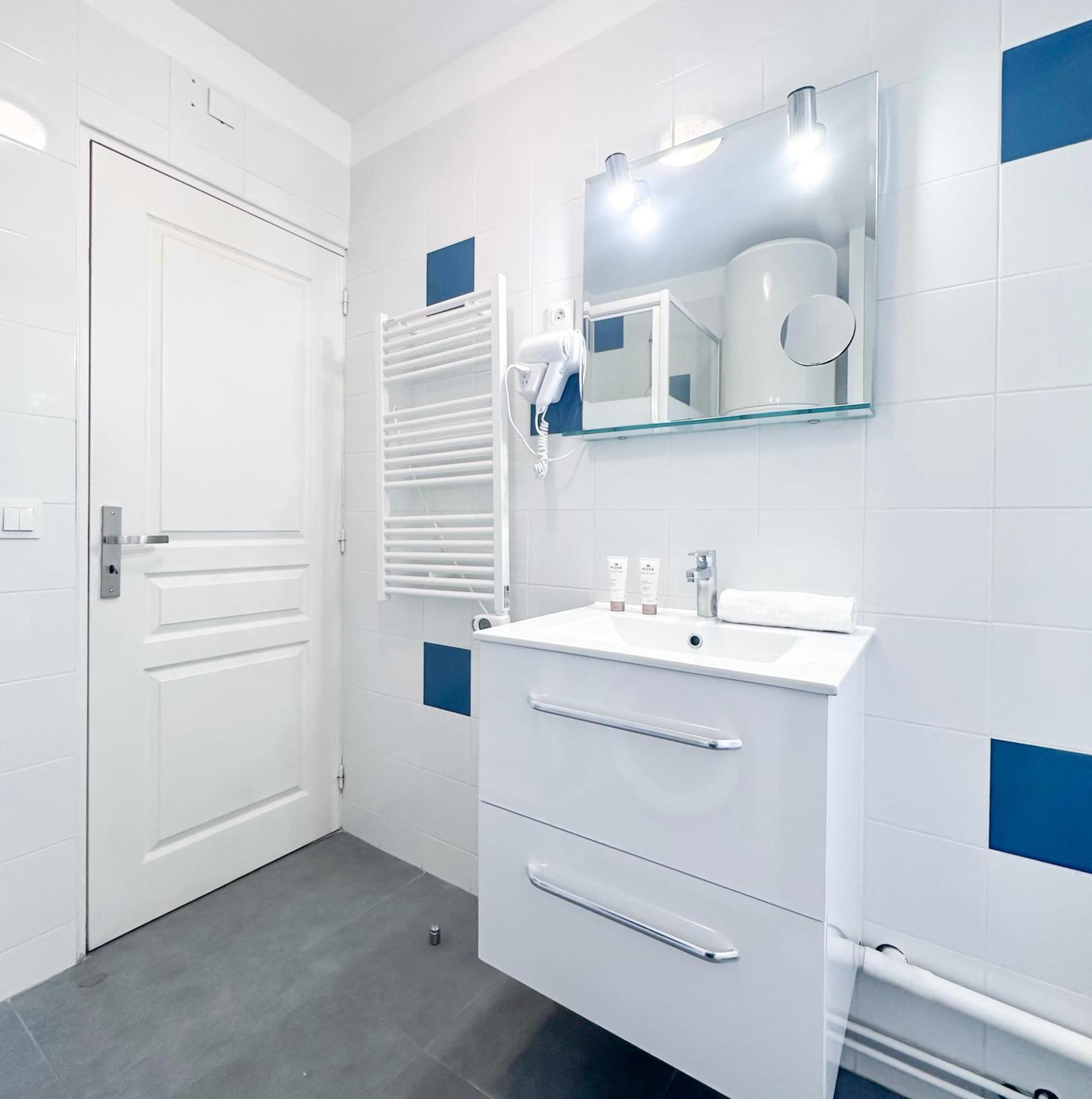 Eiffel Tower & Invalides - Superb Apartment Paris