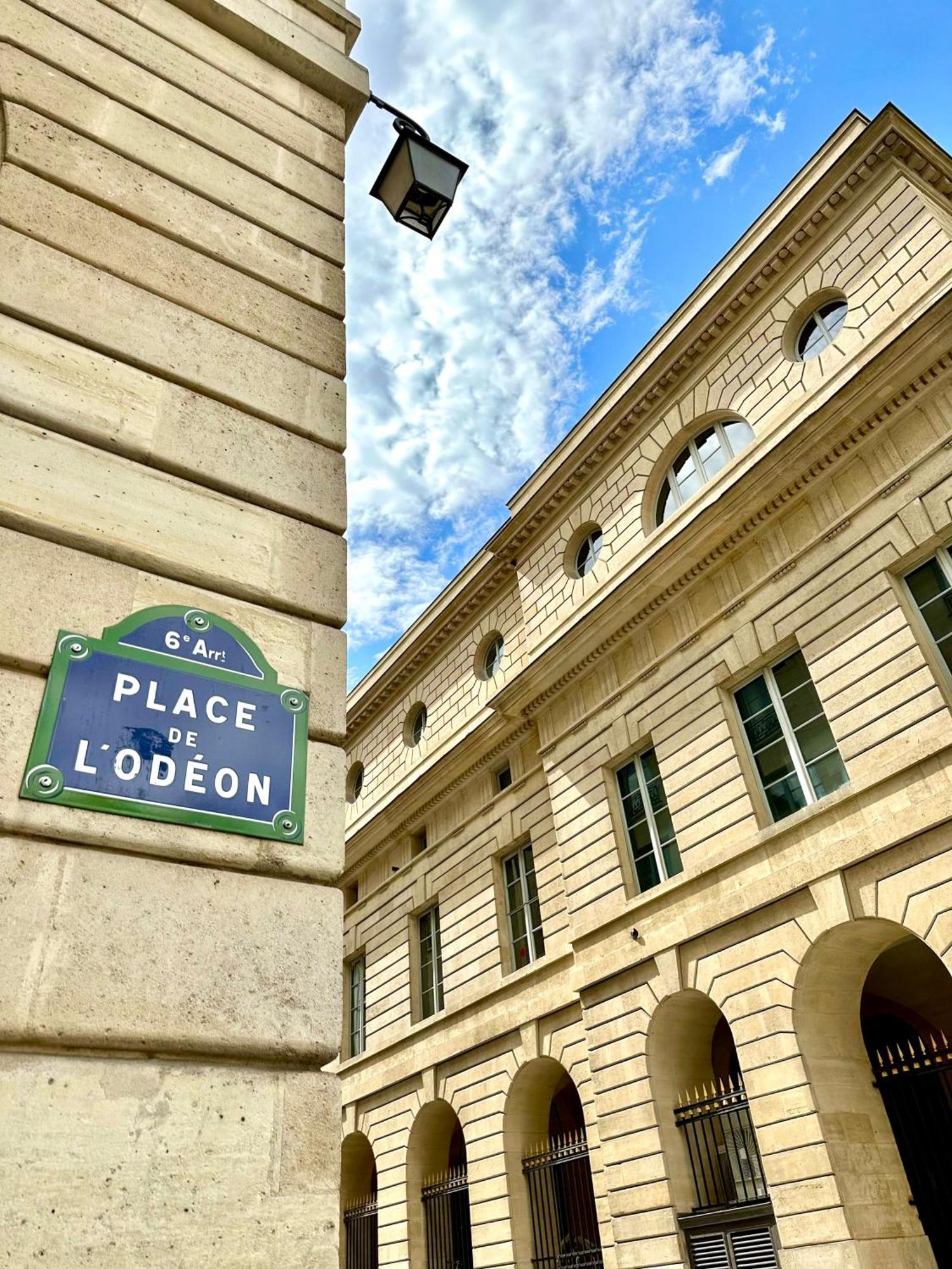 Luxurious Family Near Luxembourg Apartment Paris