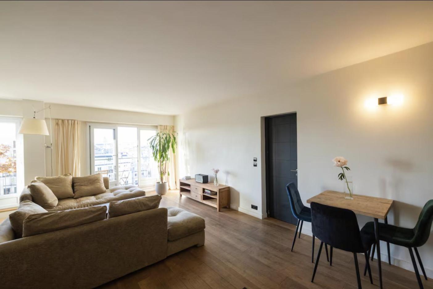 Amazing View, Beautiful Flat, Swimming Pools Apartment *