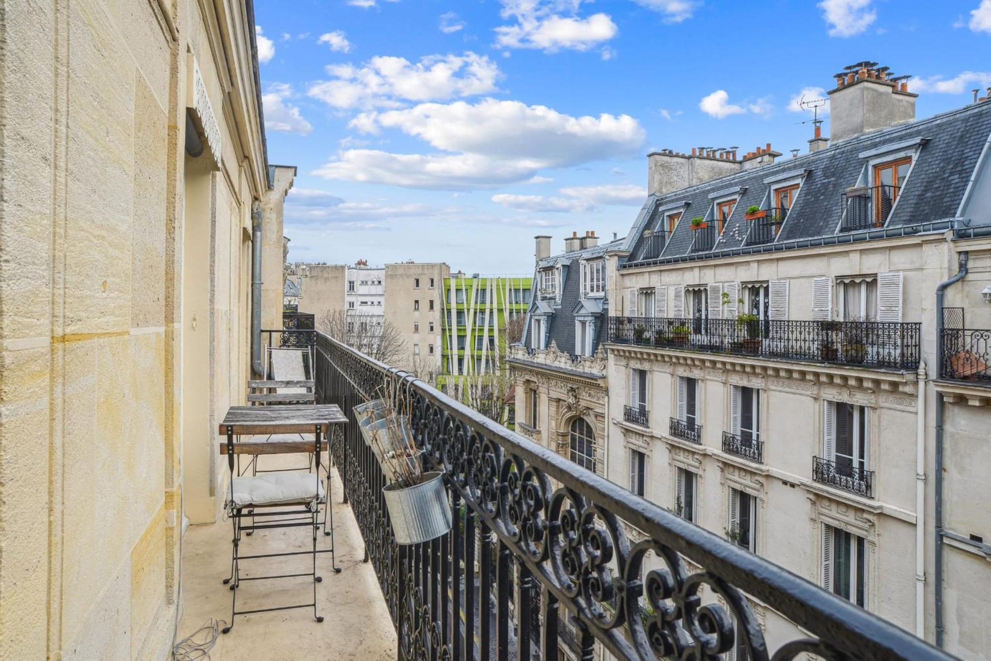 Liege - C Mercier 1bdr - B'your Apartment
