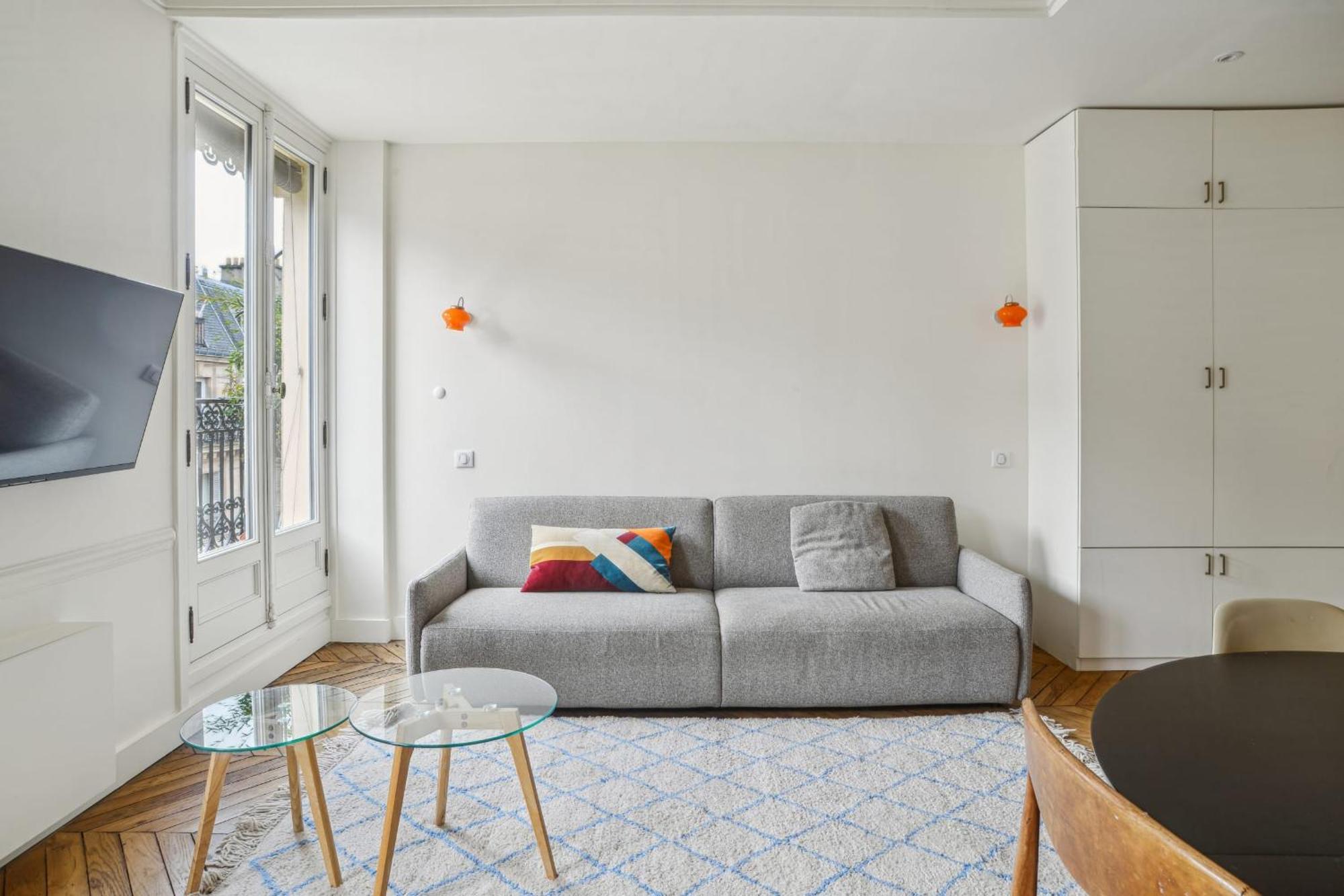 Liege - C Mercier 1bdr - B'your Apartment