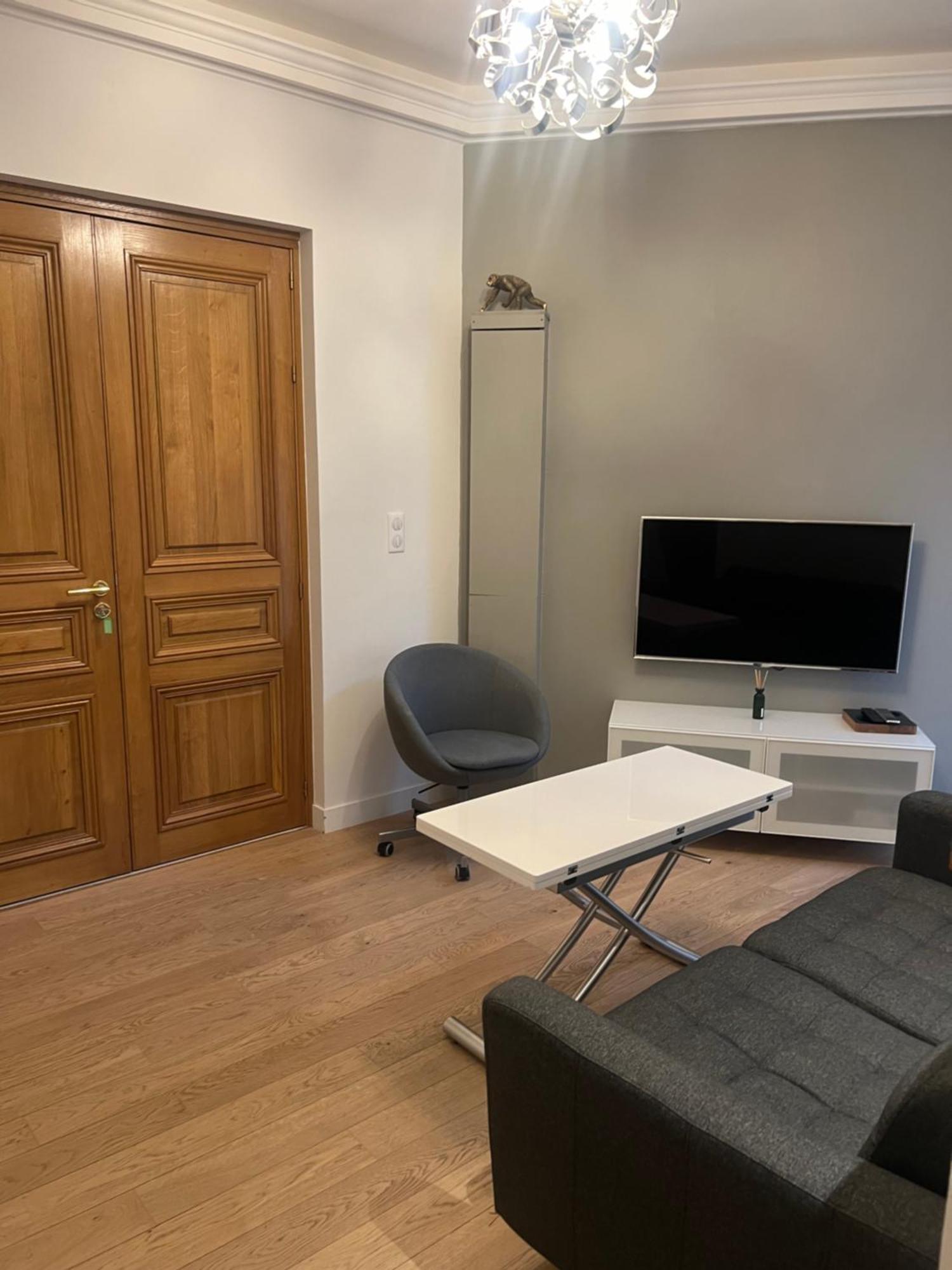 Magnifique Au Coeur Du 8e Apartment
