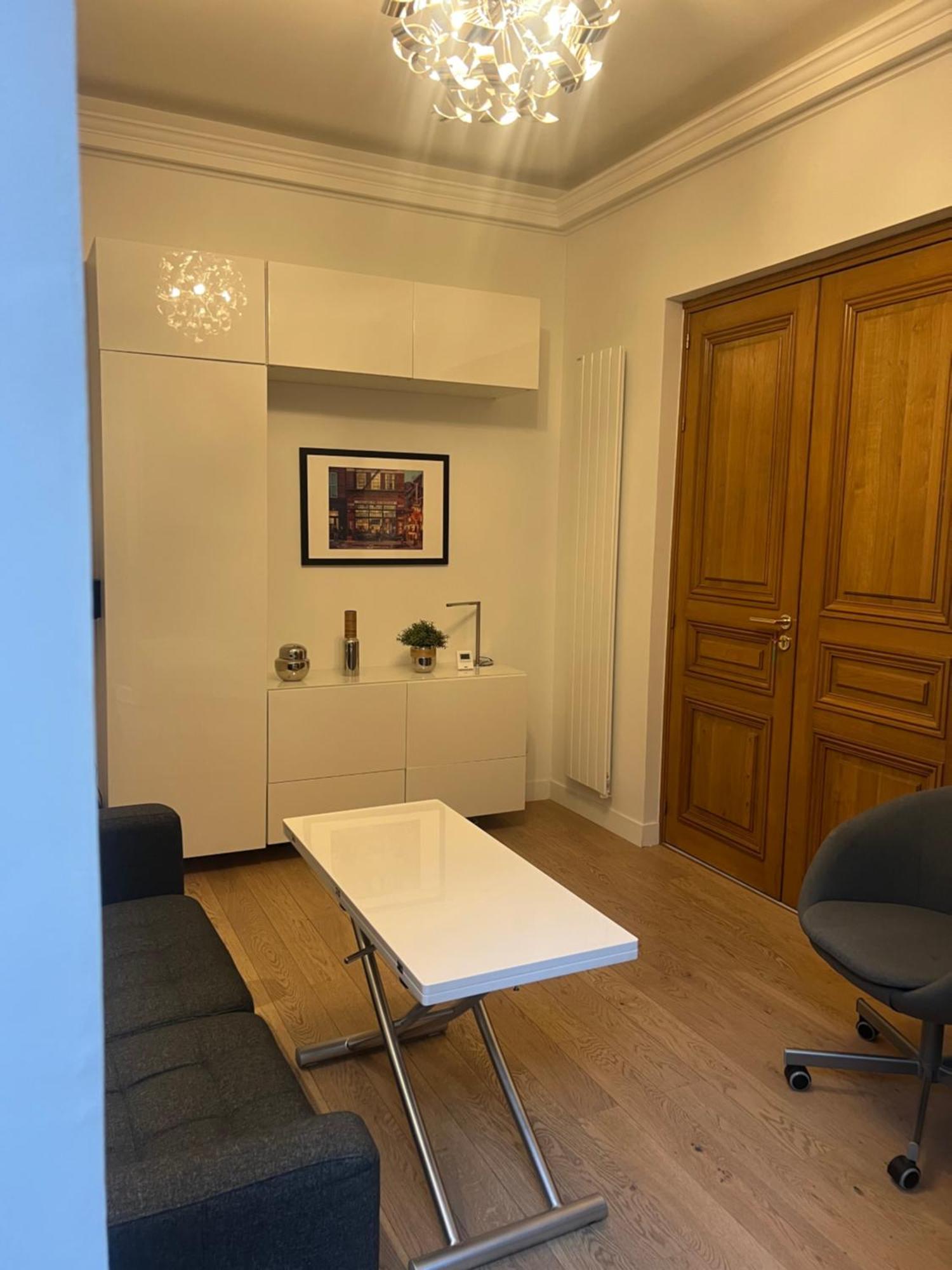 Apartment Magnifique Au Coeur Du 8e