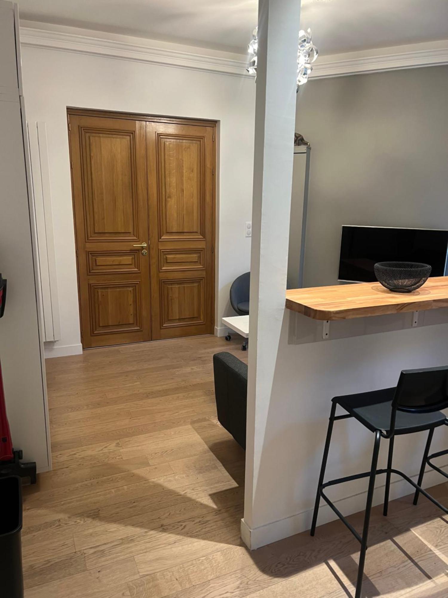 Apartment Magnifique Au Coeur Du 8e *