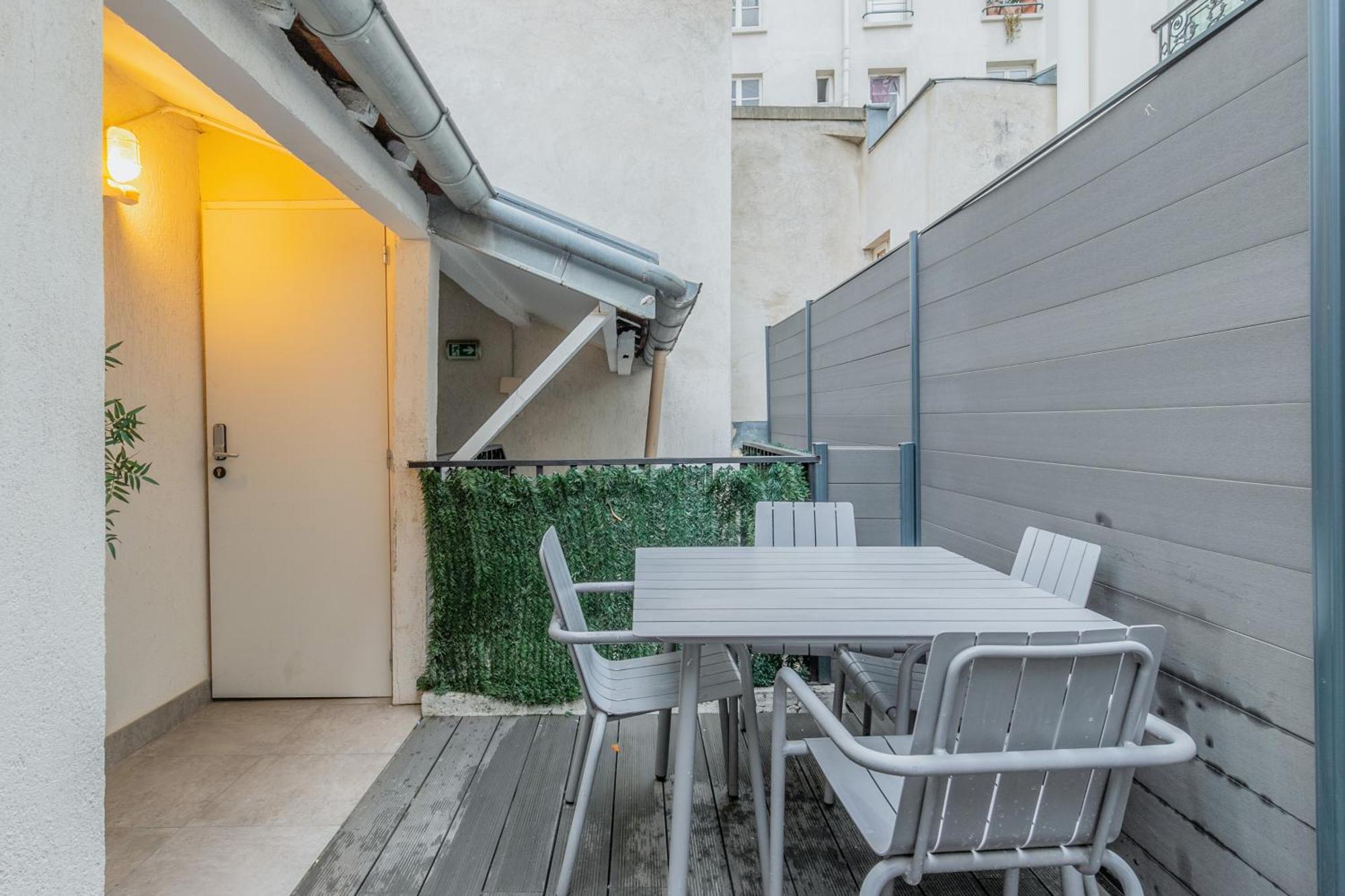An Enchanting Parisian Hideaway Apartment Paris